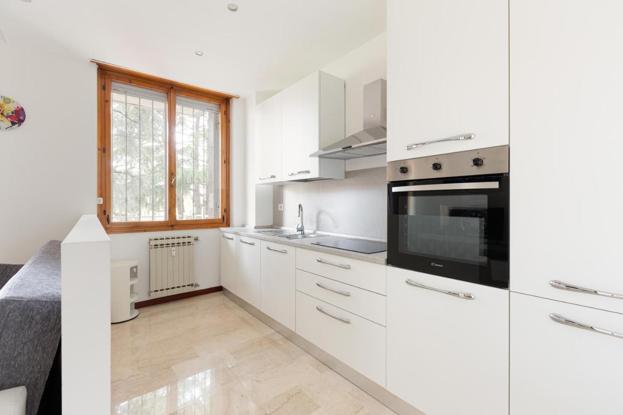 Appartamento Con Terrazzo A Milano- Greco Pirelli!
