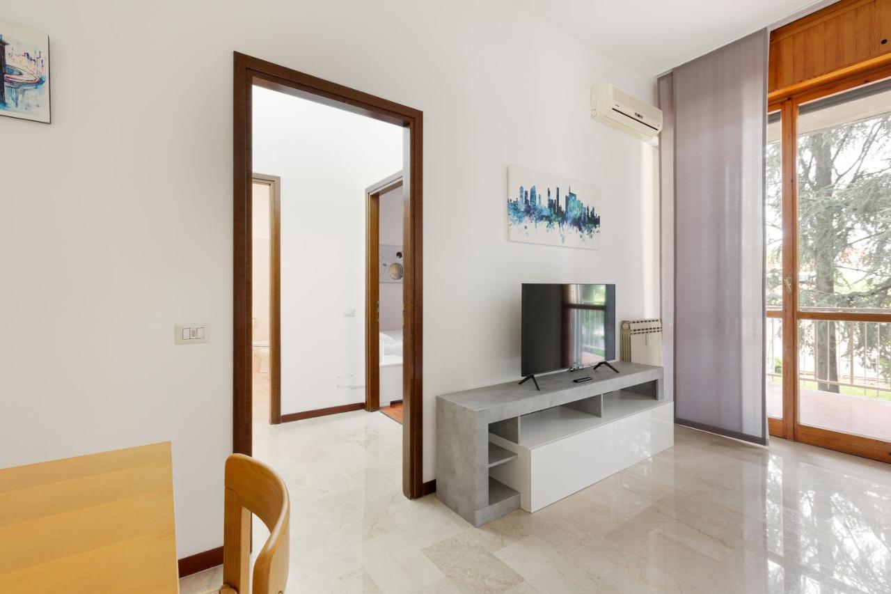 Appartamento Con Terrazzo A Milano- Greco Pirelli! Milano
